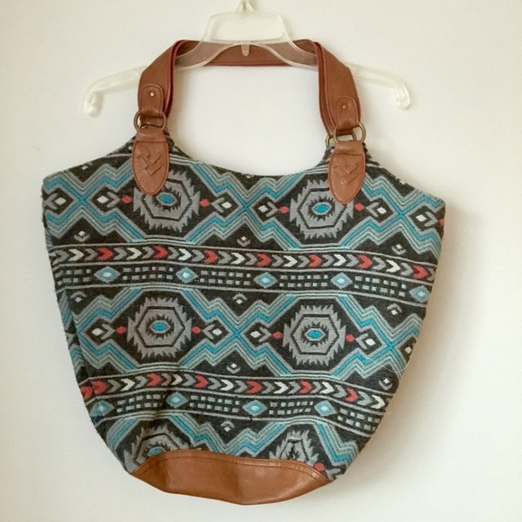 American Eagle Hobo Bag - Picture 1 of 6